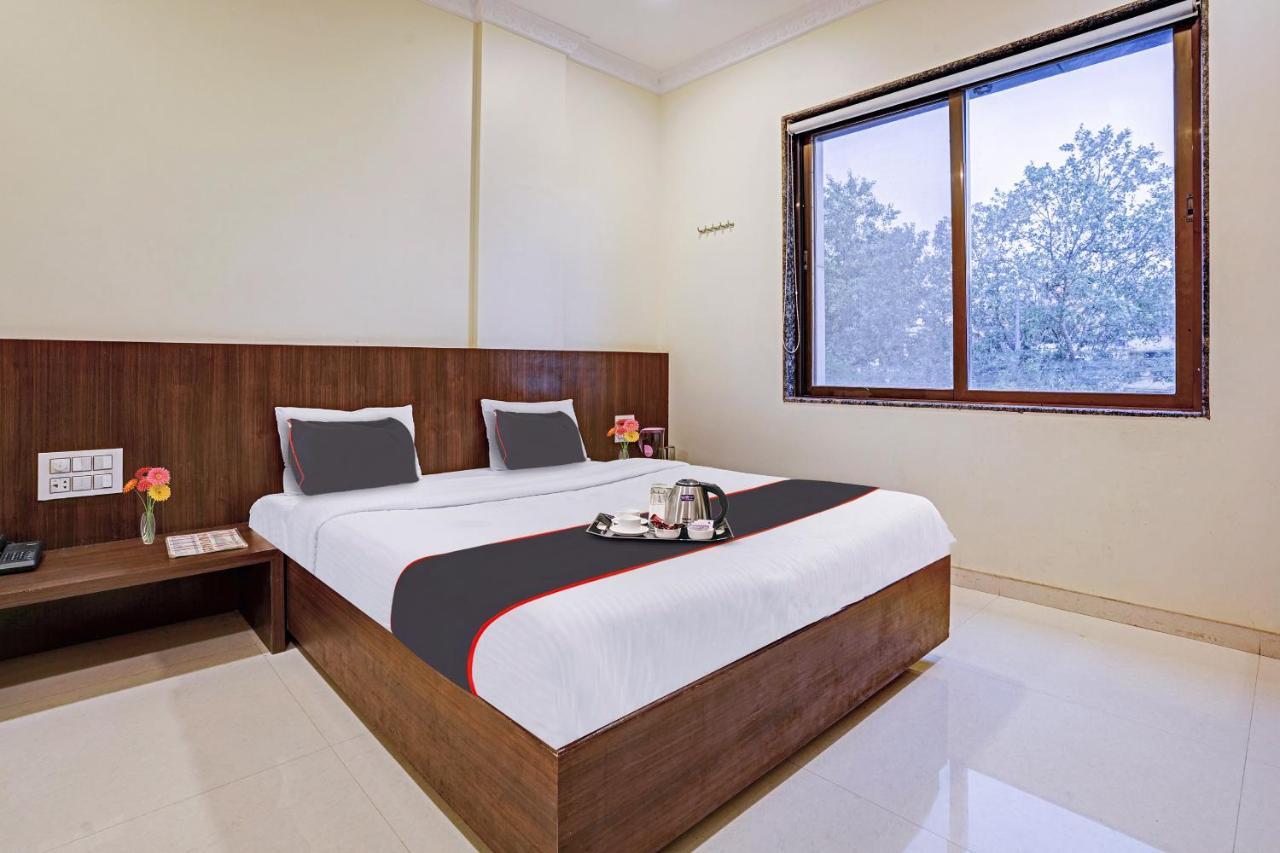 Sai Vidisha Palace Shirdi Ngoại thất bức ảnh