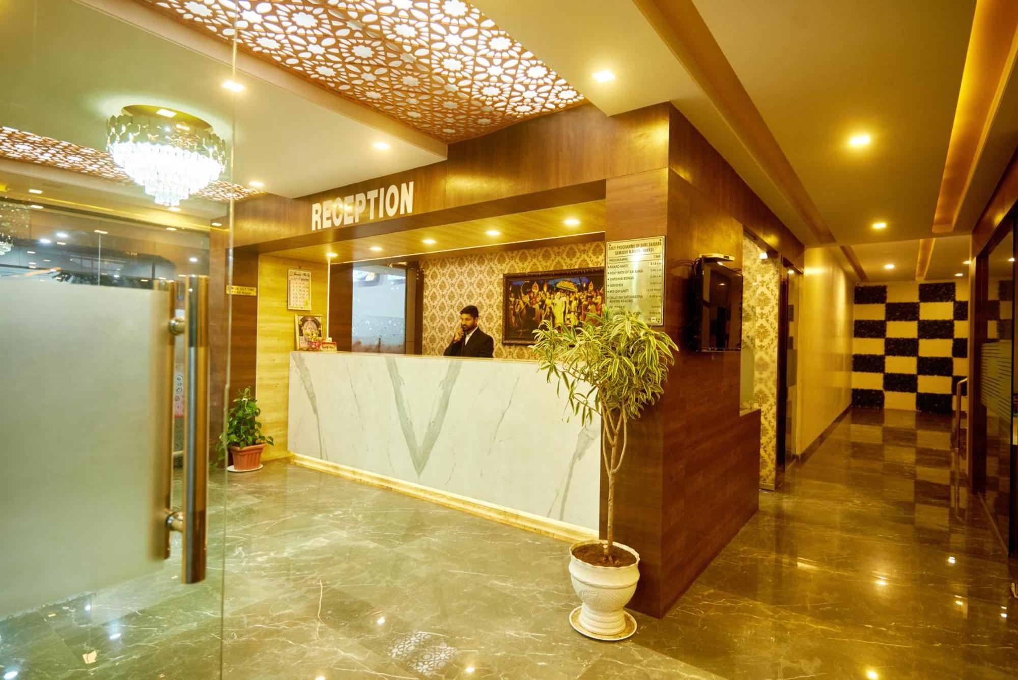 Sai Vidisha Palace Shirdi Ngoại thất bức ảnh