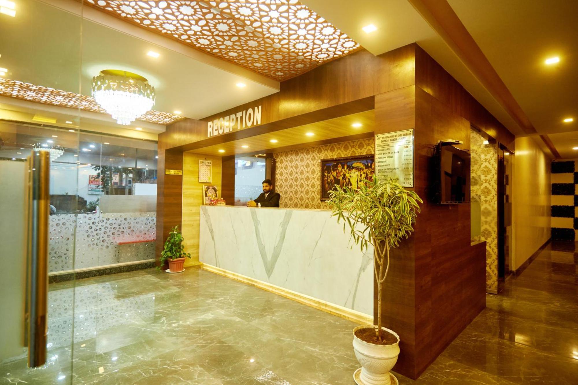 Sai Vidisha Palace Shirdi Ngoại thất bức ảnh