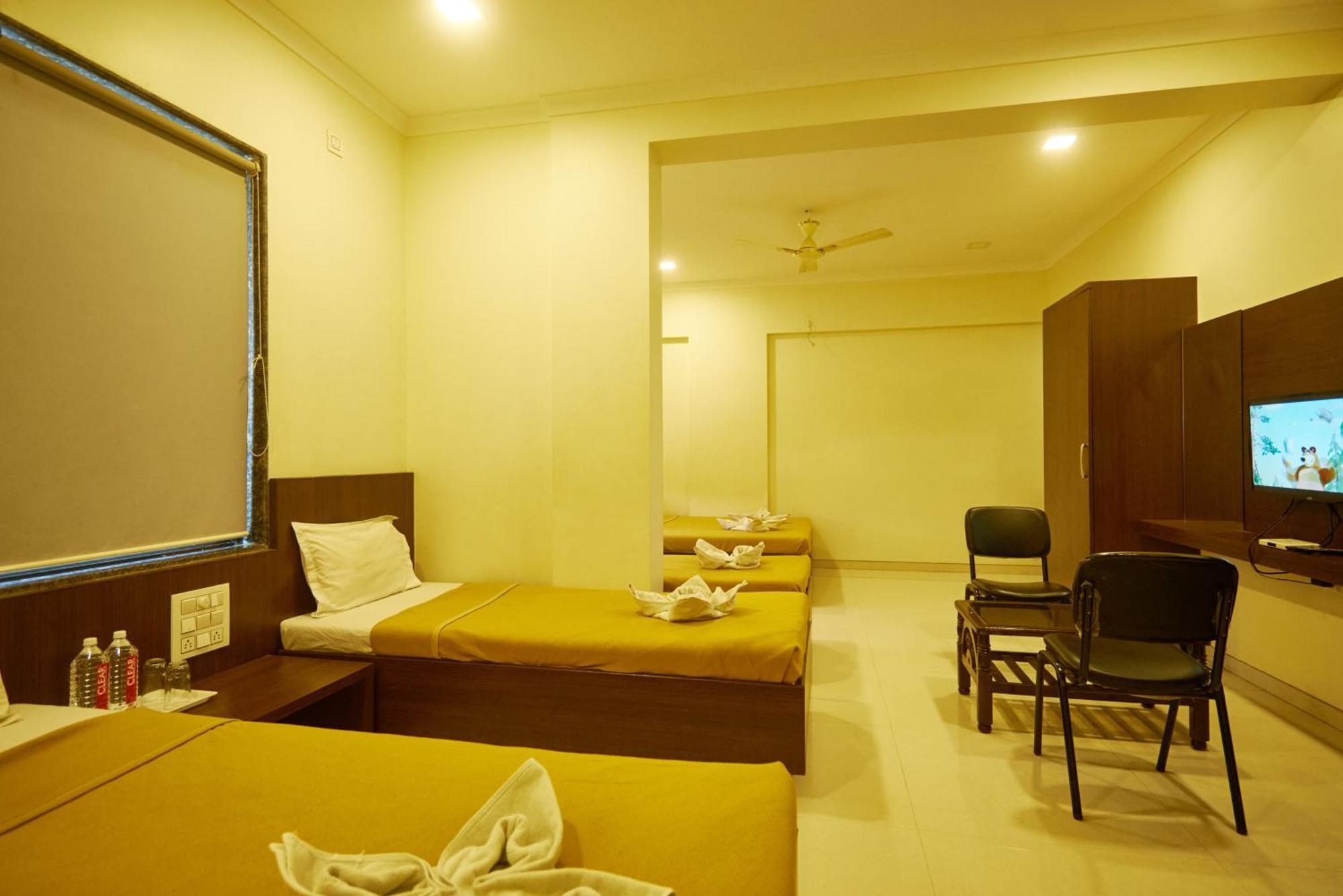 Sai Vidisha Palace Shirdi Ngoại thất bức ảnh