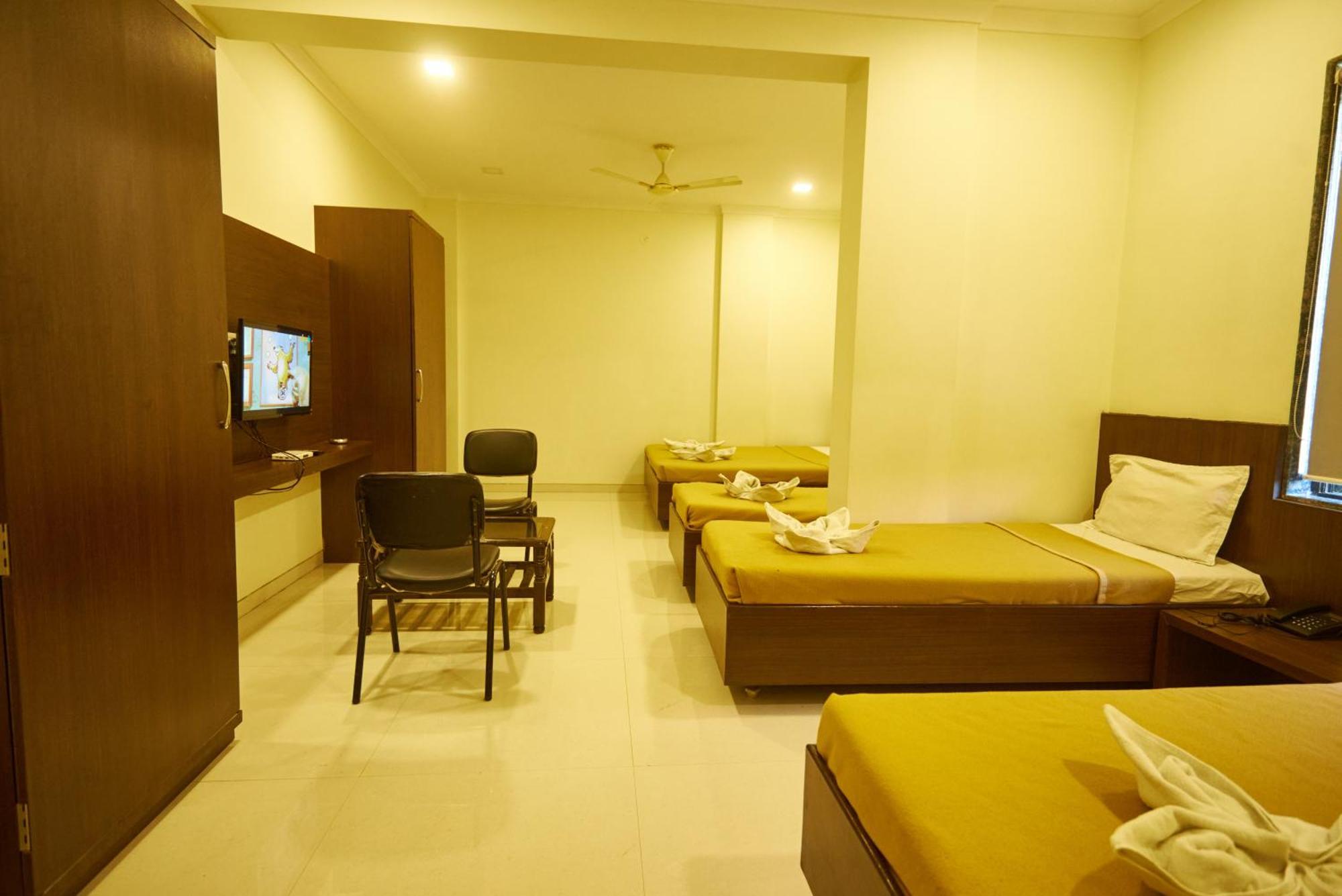 Sai Vidisha Palace Shirdi Ngoại thất bức ảnh