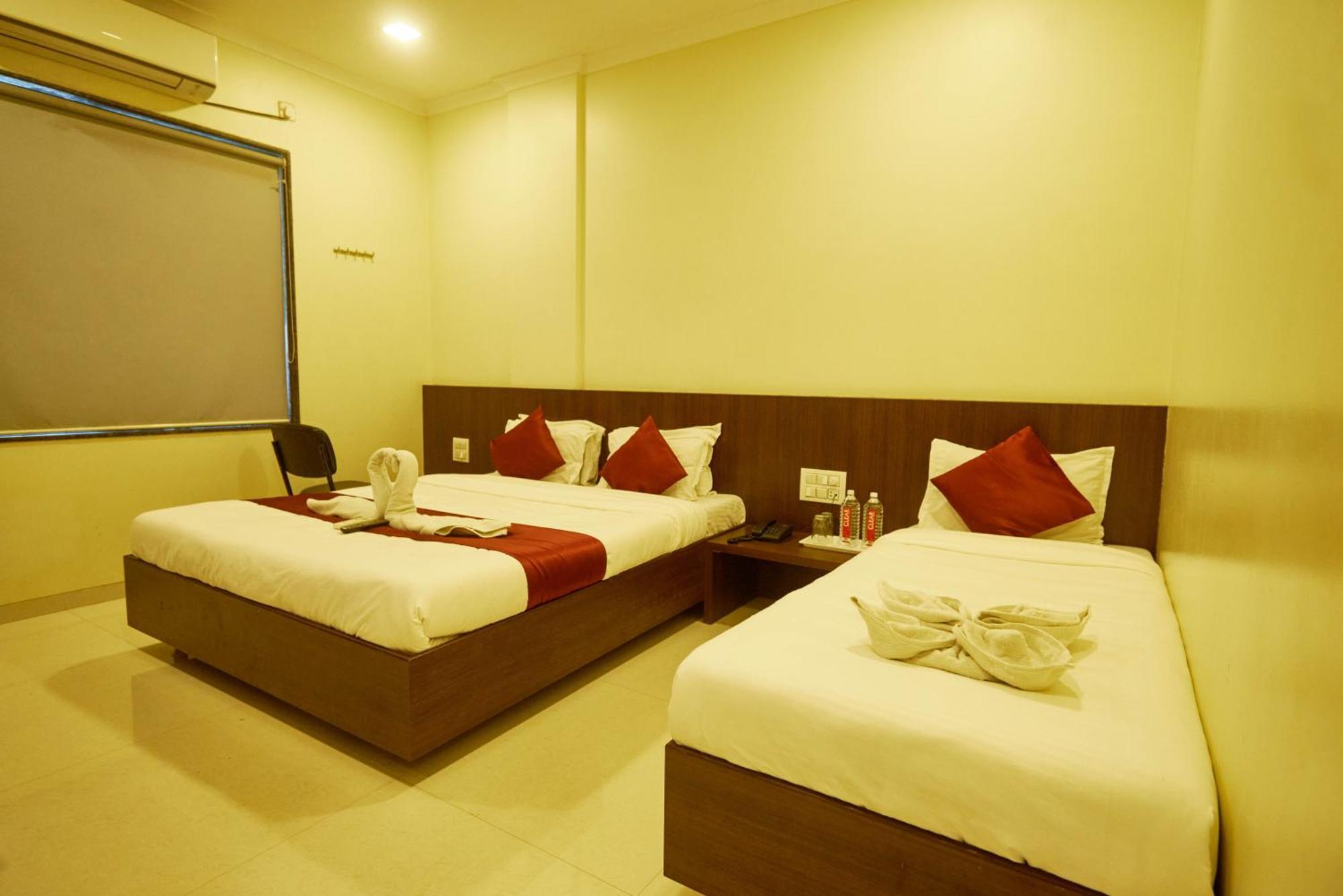 Sai Vidisha Palace Shirdi Ngoại thất bức ảnh